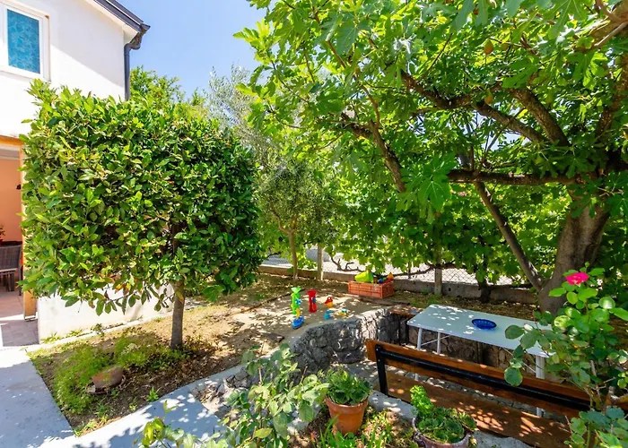 Emina Appartement Nin